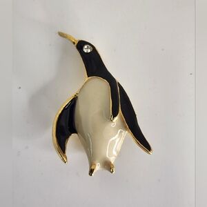 Vintage Mid Century Penguin Rhinestone Gold Tone Brooch